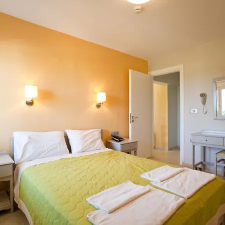 Phaedra Hotel Stalos Room photo