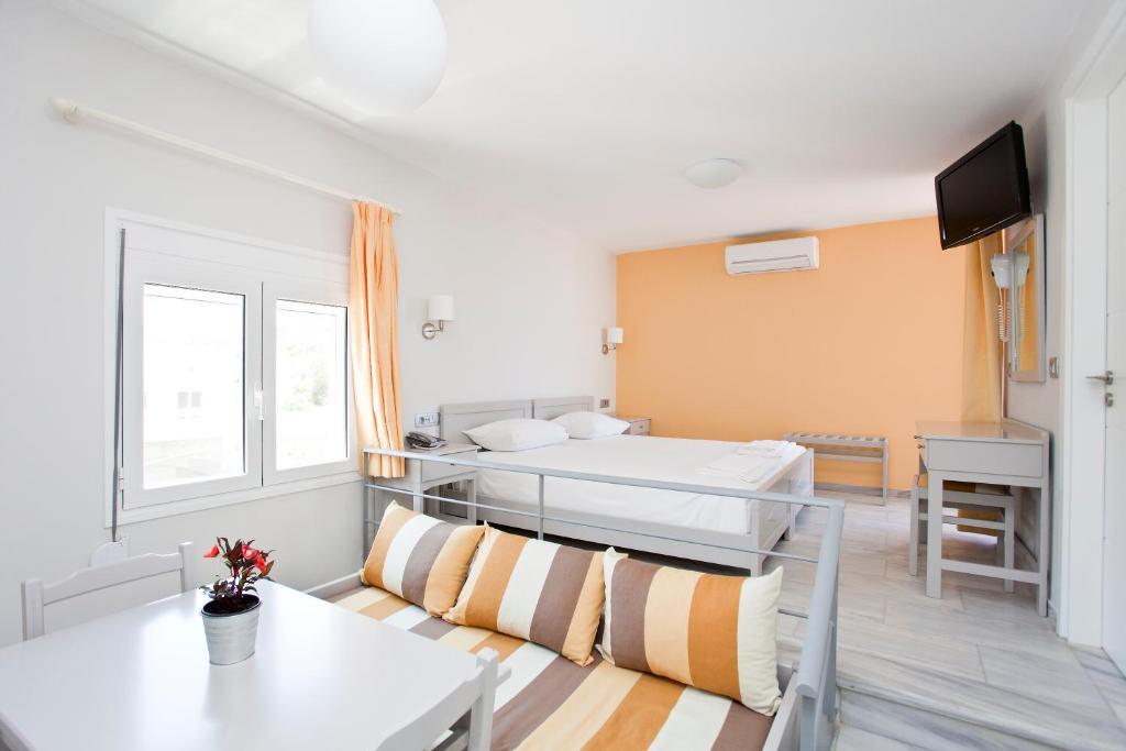 Phaedra Hotel