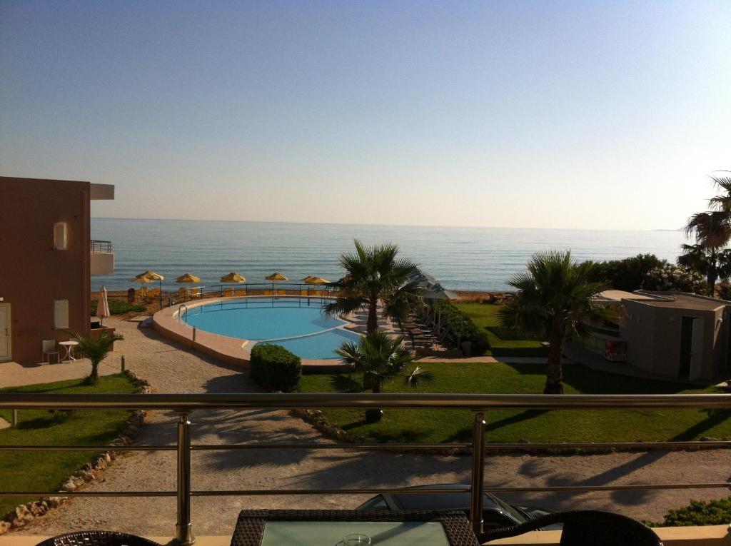 Phaedra Hotel 2*